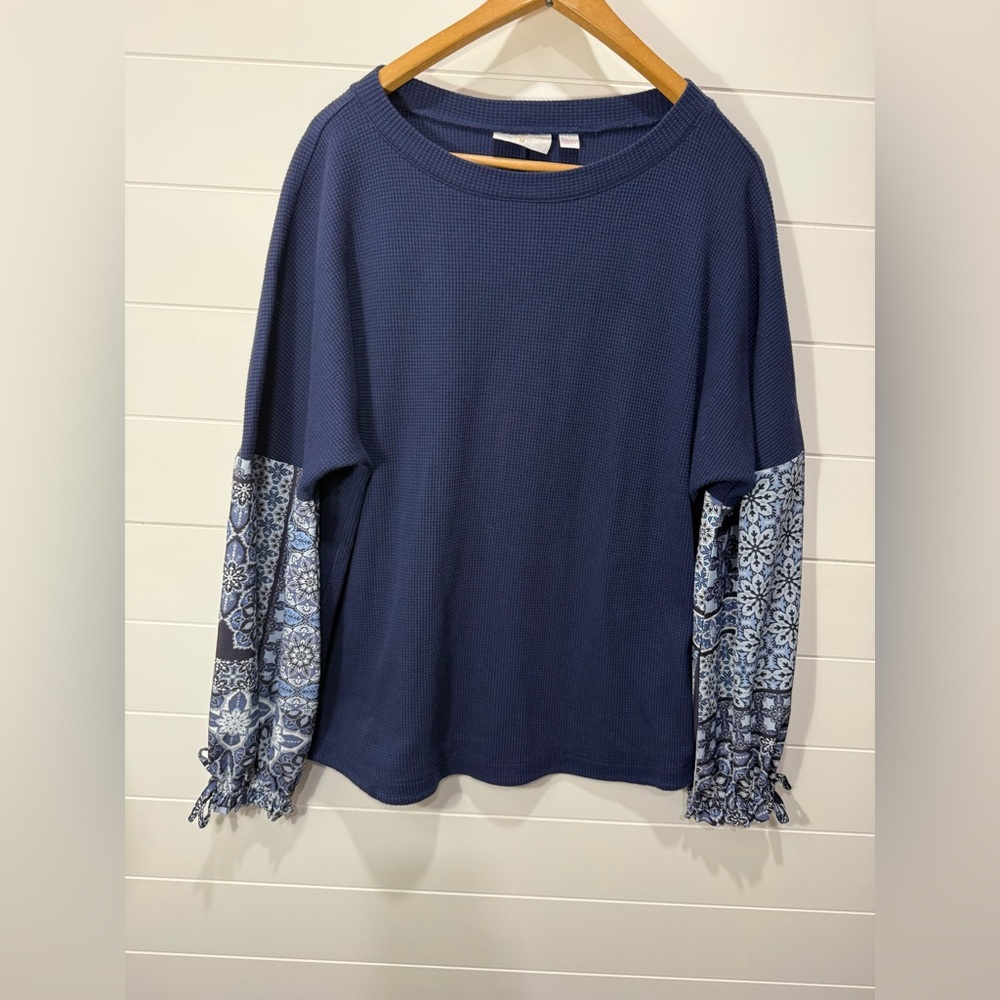 Belle Boho Women’s Large Navy Waffle Knit Top with Printed Blue Sleeve Panels